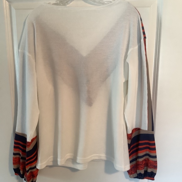 Ladies V Neck Top Cream, Navy Blue,Rusty Orange Size M - Picture 2 of 4
